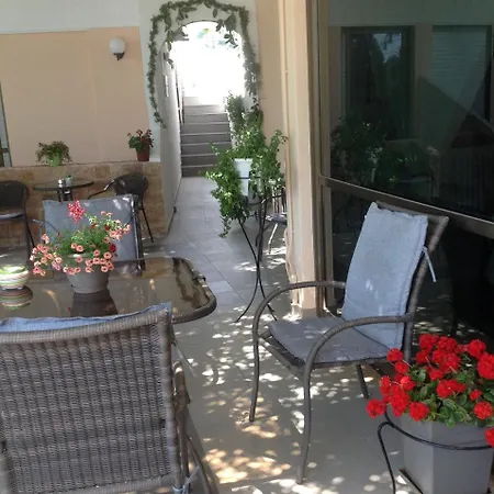 Angela Hotel Agia Marina (Aegina)